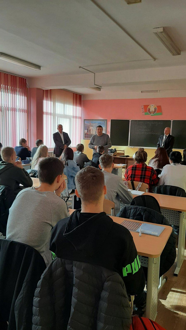 Встреча учащихся с заместителем председателя КДН Гомельского облисполкома Миткевичем Евгением Геннадьевичем.