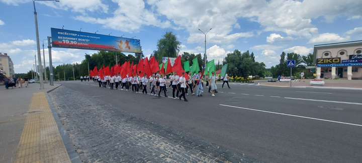 Навеки мы едины, родная Беларусь