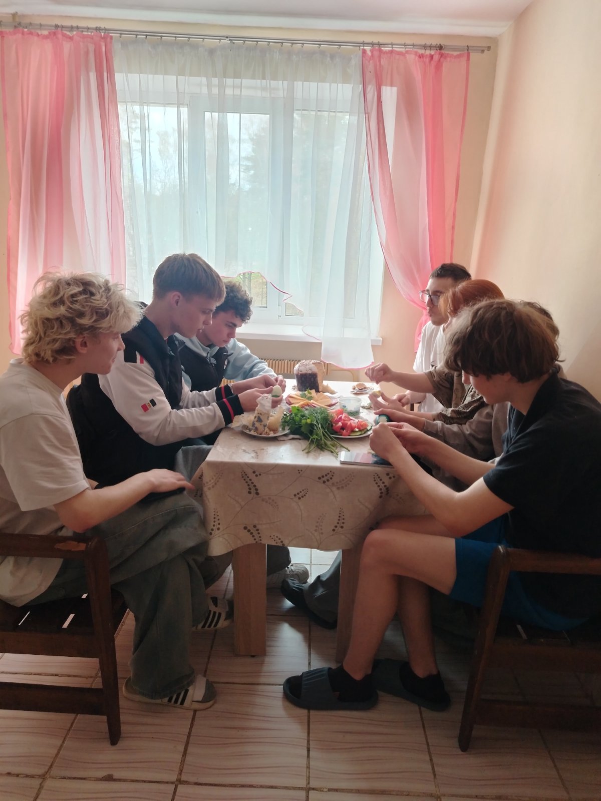 Чаепитие приуроченное празднику Пасхи