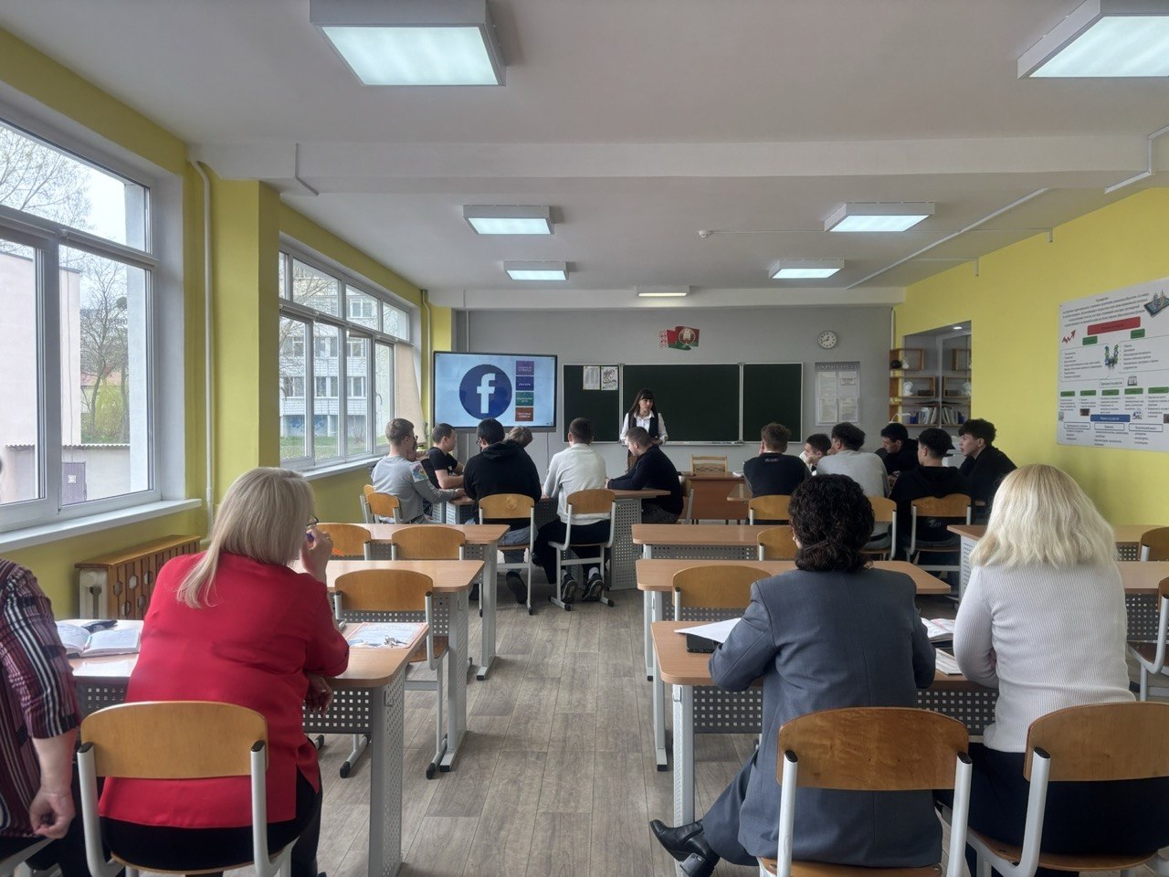 Интеллектуальная игра Брейн-ринг «Безопасный интернет: как не утонуть в сети»